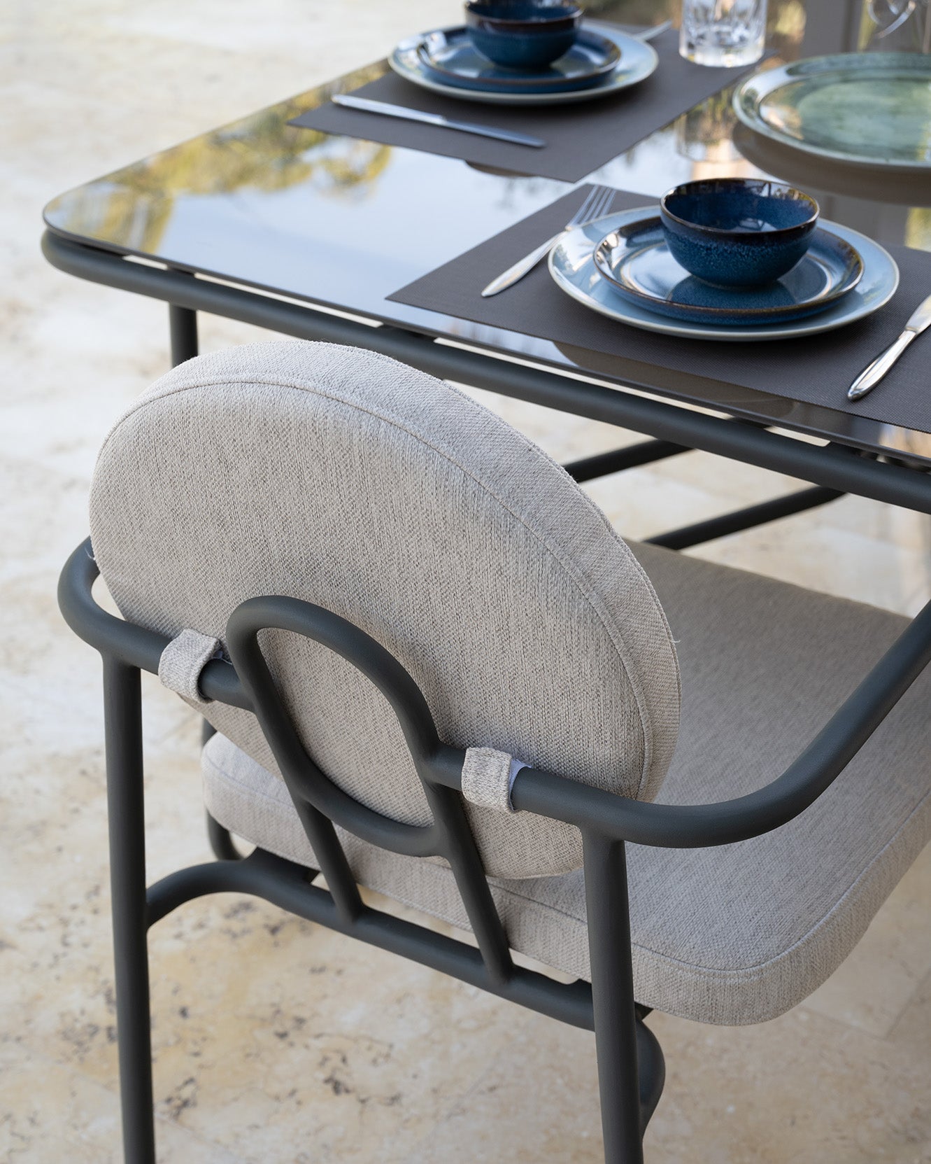 The Porta Dining Table
