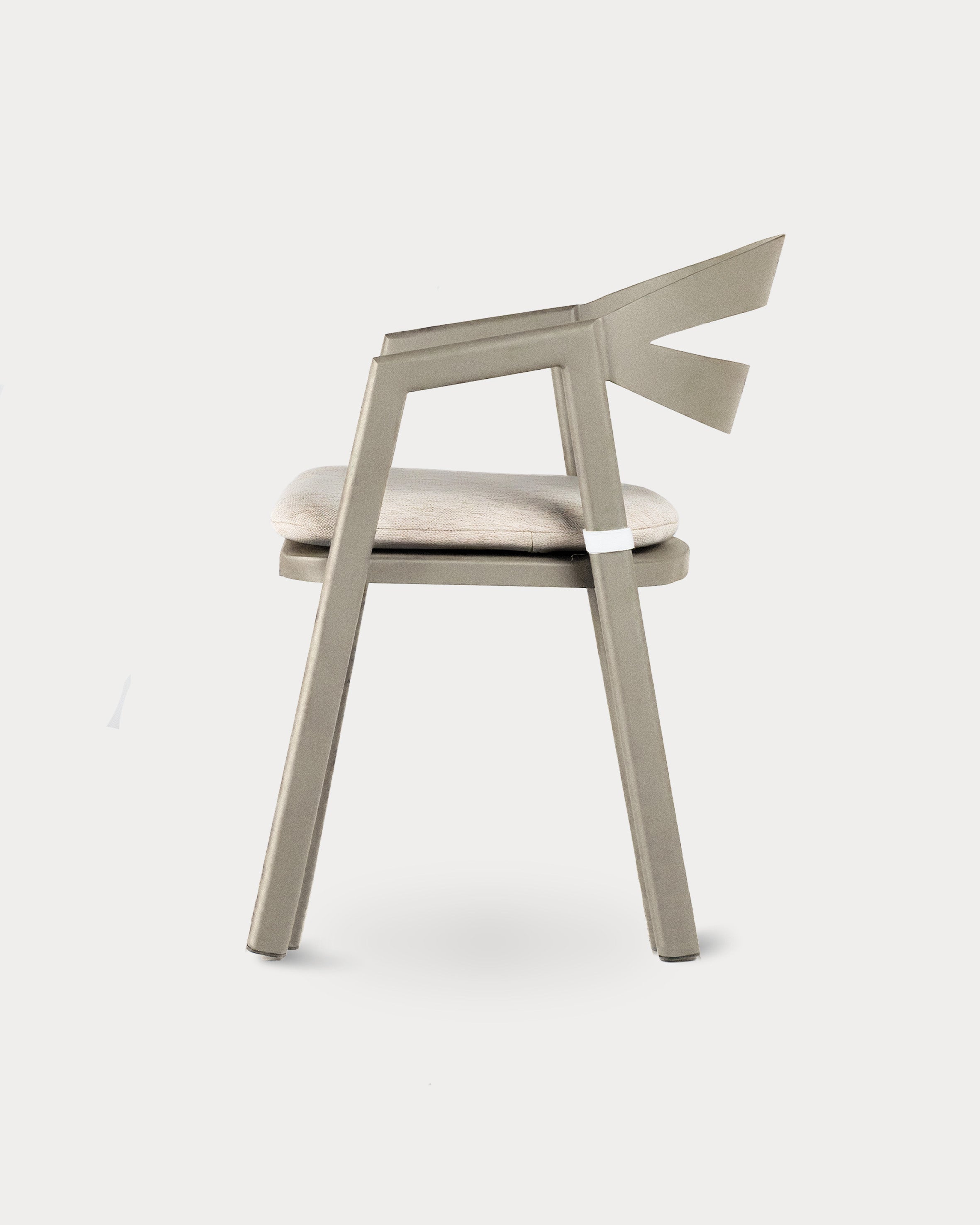The Half Moon Dining Chair#Color_Beige