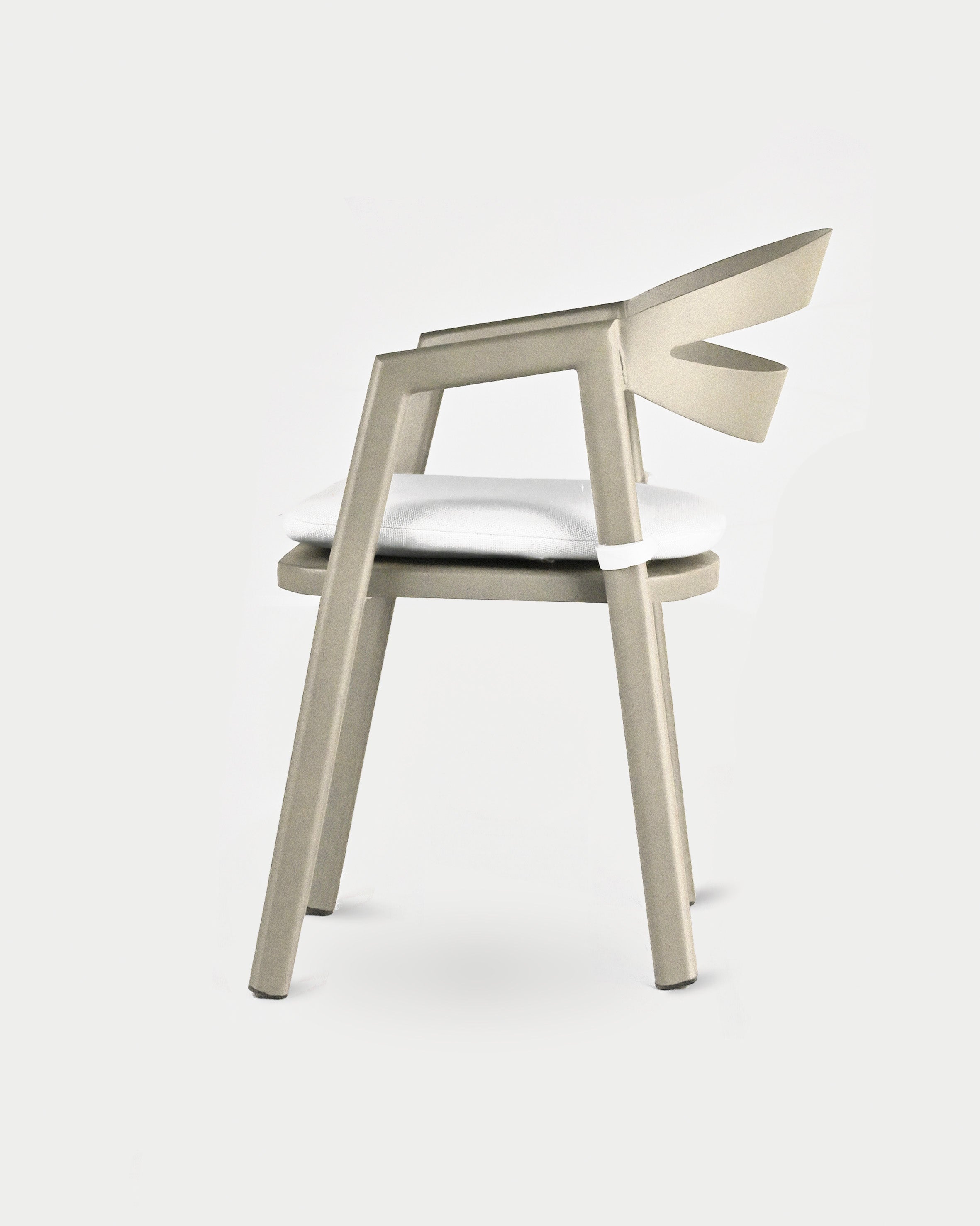 The Half Moon Dining Chair#Color_Beige