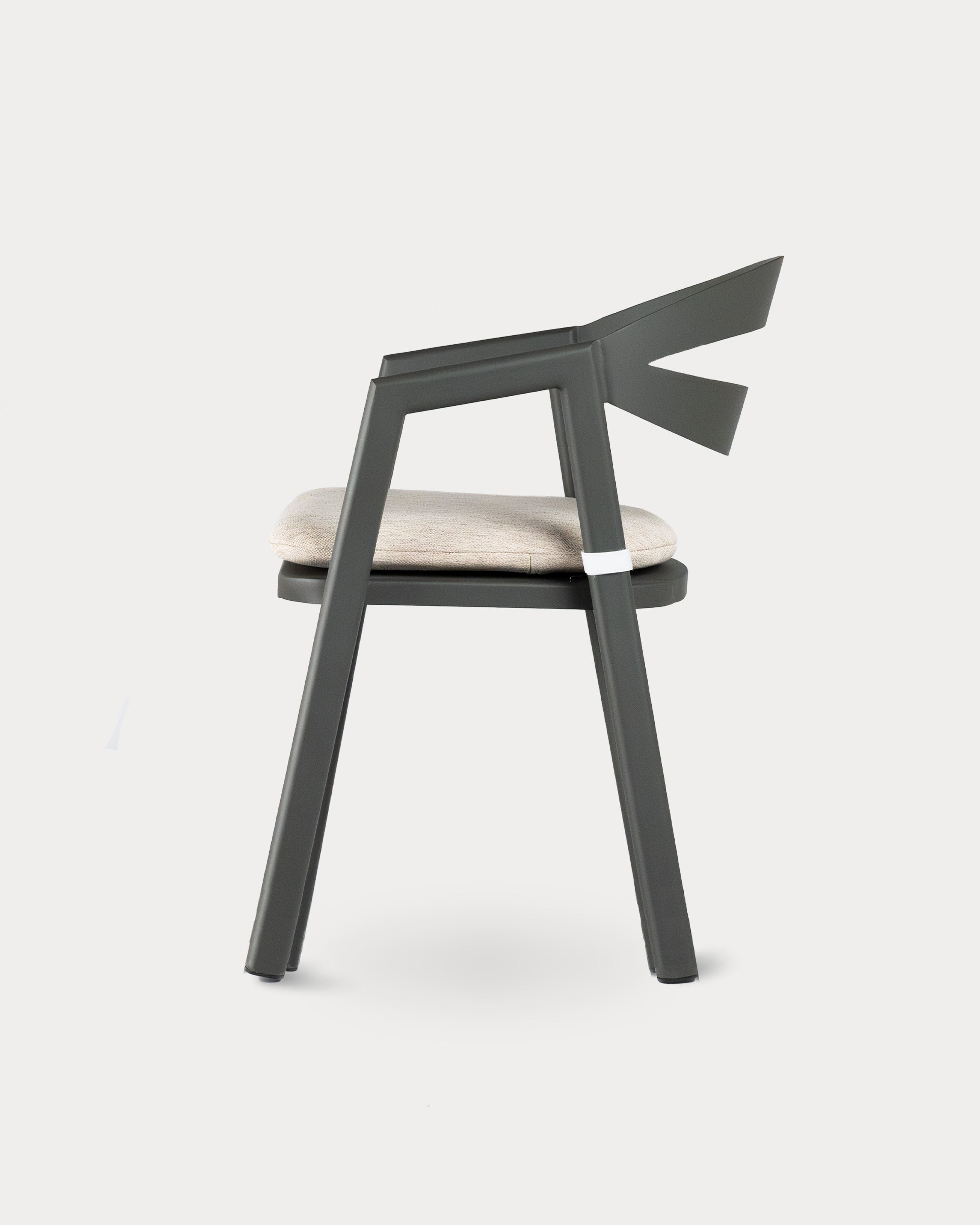 The Half Moon Dining Chair#Color_Dark Gray
