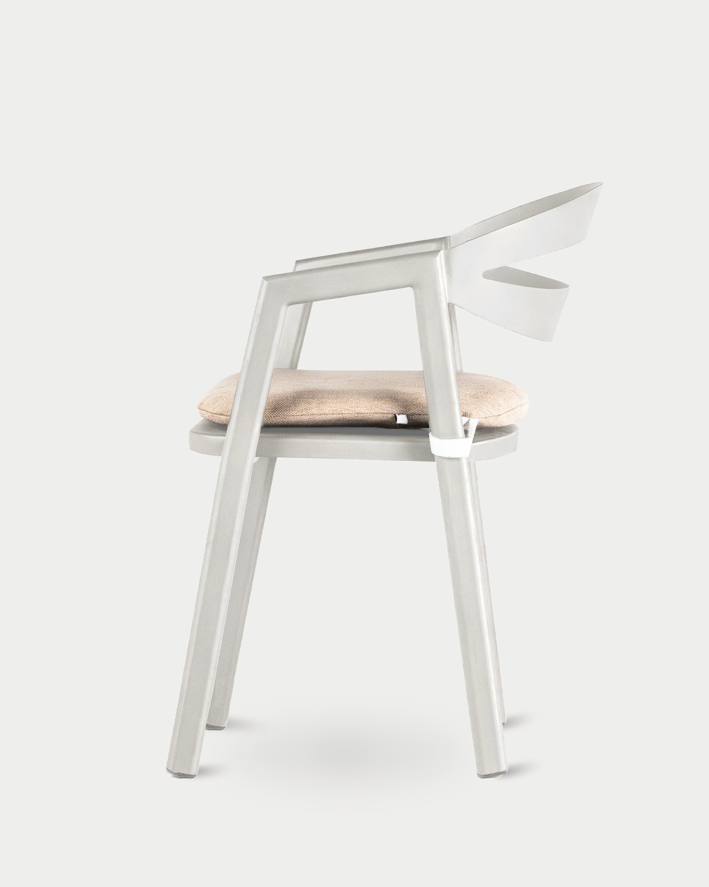 The Half Moon Dining Chair#Color_White