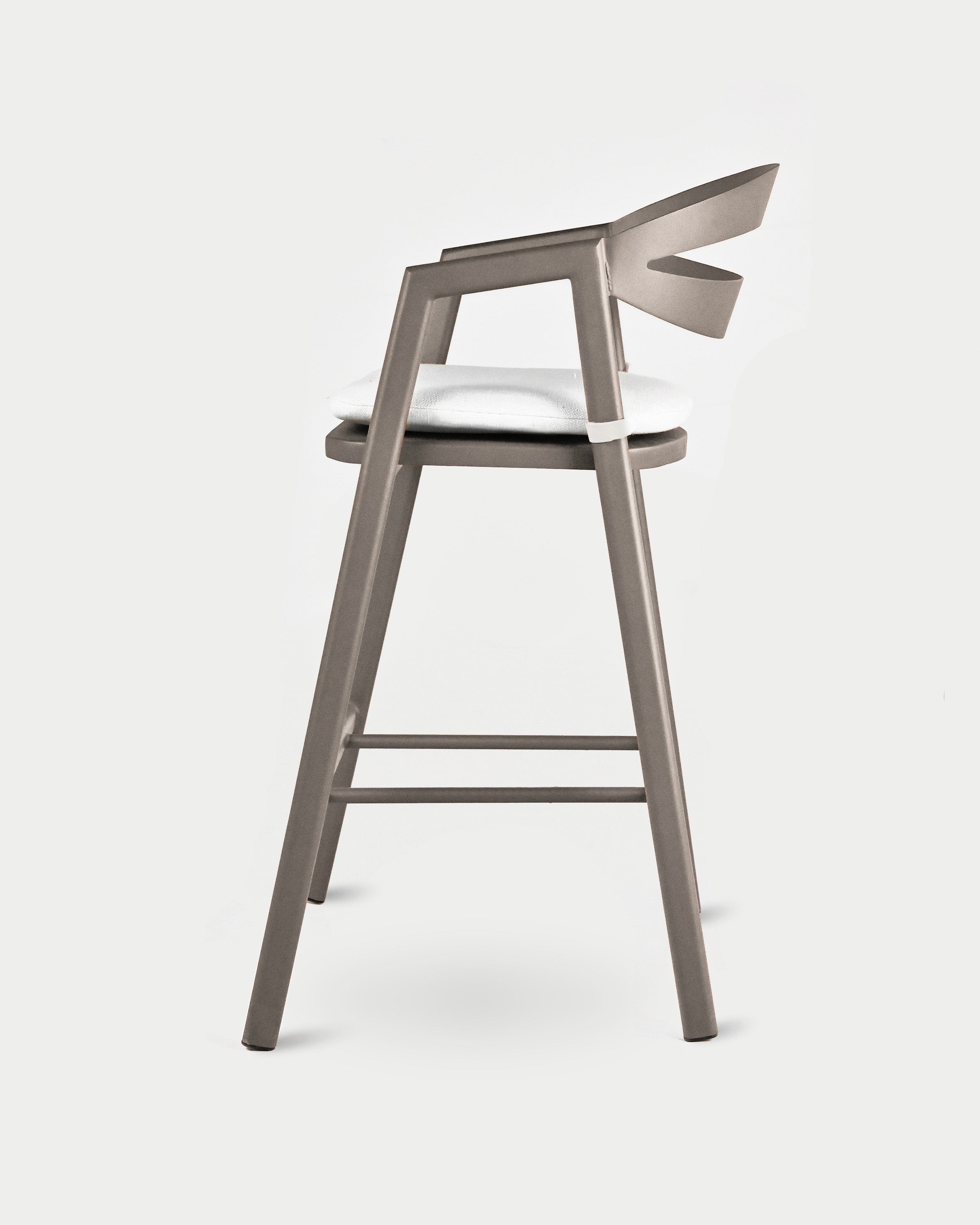 The Half Moon Bar Chair#Cushion Color_White#Aluminum Color_Taupe