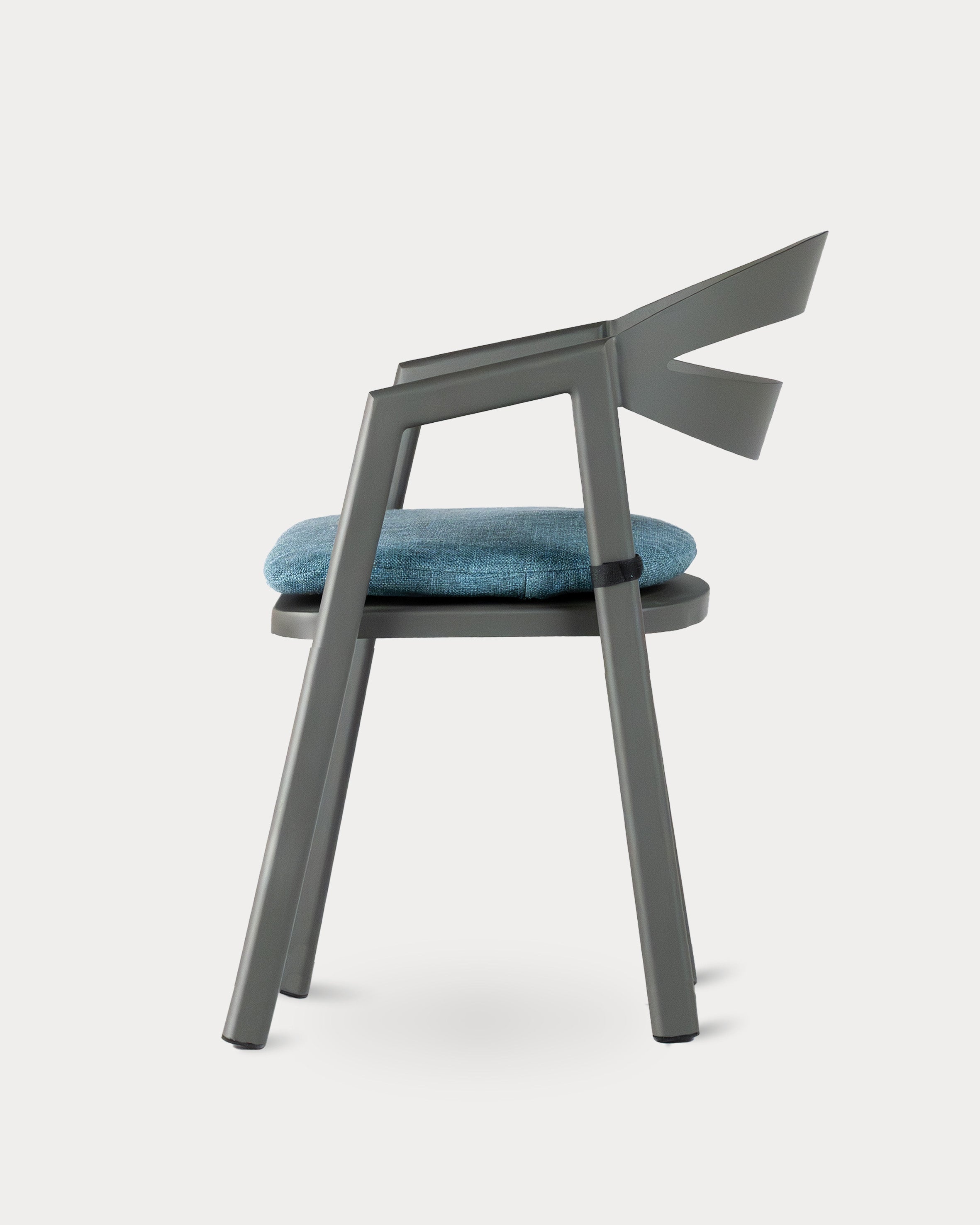 The Half Moon Dining Chair#Color_Dark Gray